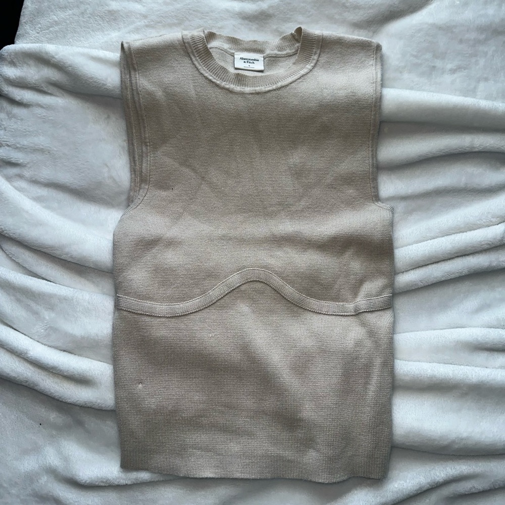 Flattering Abercrombie tank